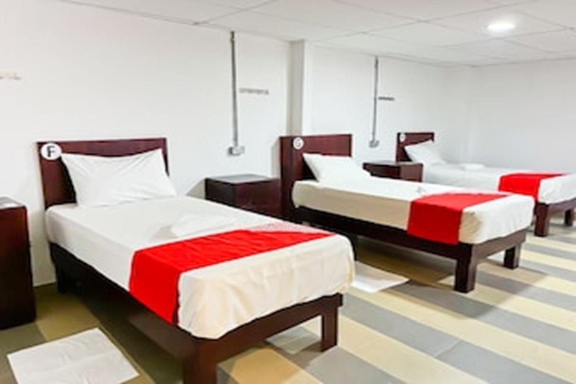 קואלה לומפור Super Oyo 90572 J Hotel Masjid India מראה חיצוני תמונה