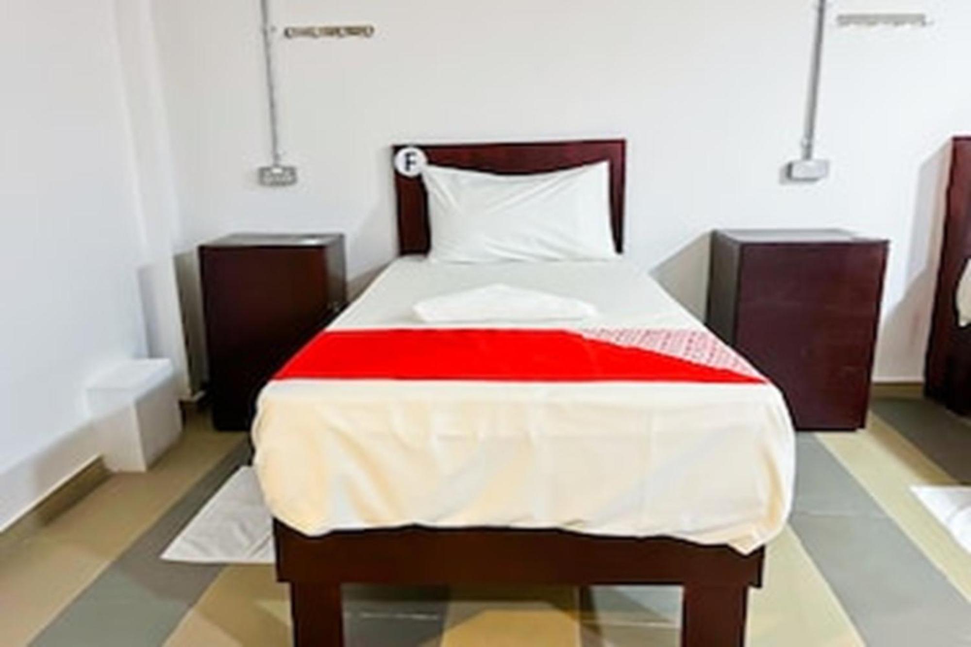 קואלה לומפור Super Oyo 90572 J Hotel Masjid India מראה חיצוני תמונה