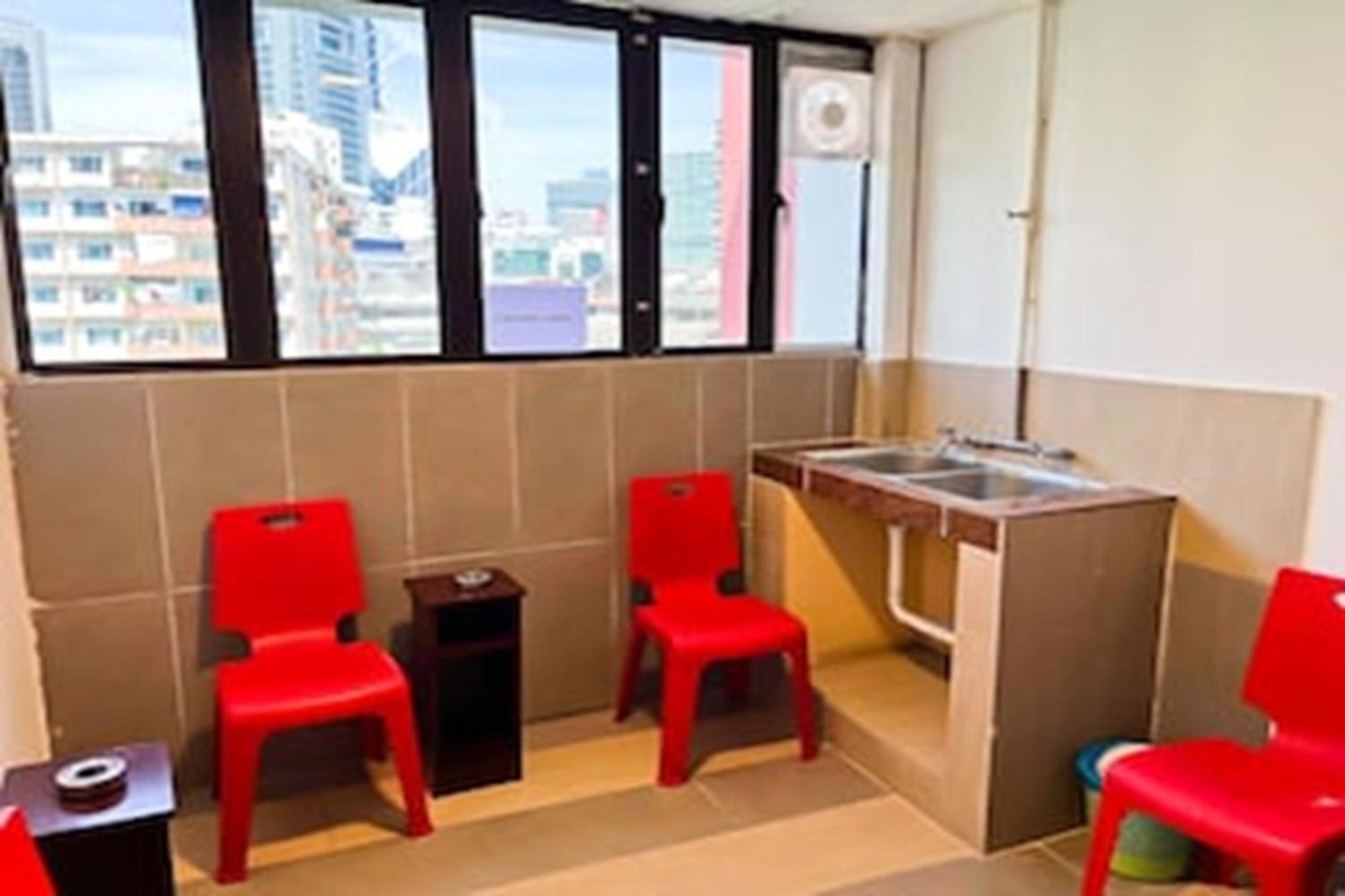 קואלה לומפור Super Oyo 90572 J Hotel Masjid India מראה חיצוני תמונה